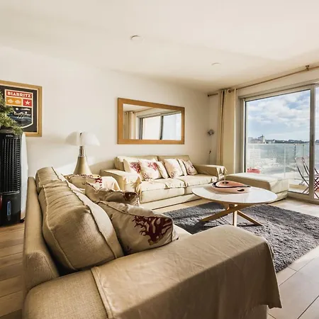 Blue Uhaina Keyweek Sea View Downtown Apartman