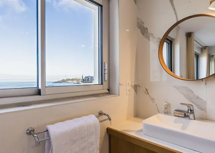 Blue Uhaina Keyweek Sea View Downtown Apartman