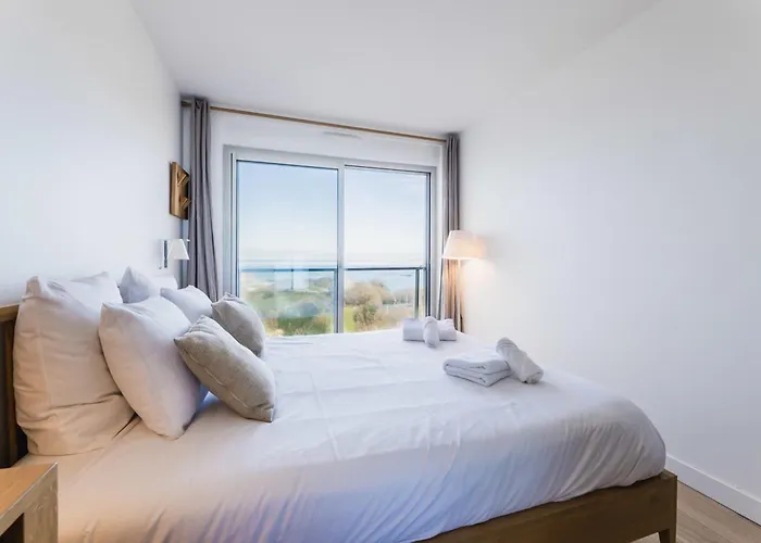 Blue Uhaina Keyweek Sea View Downtown Apartman *