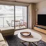 Blue Uhaina Keyweek Sea View Downtown Апартаменты